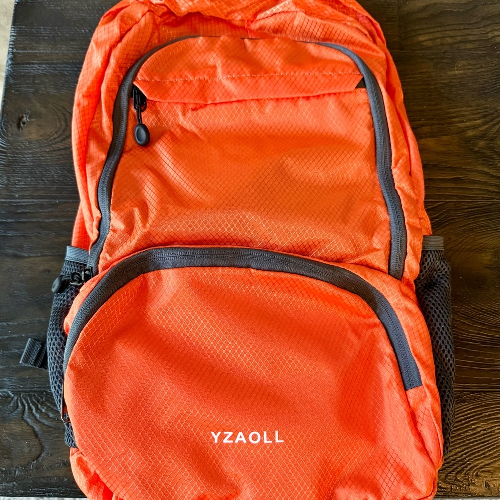 YZAOLL 3L Men's or Women’s Orange Lightweight Backpack